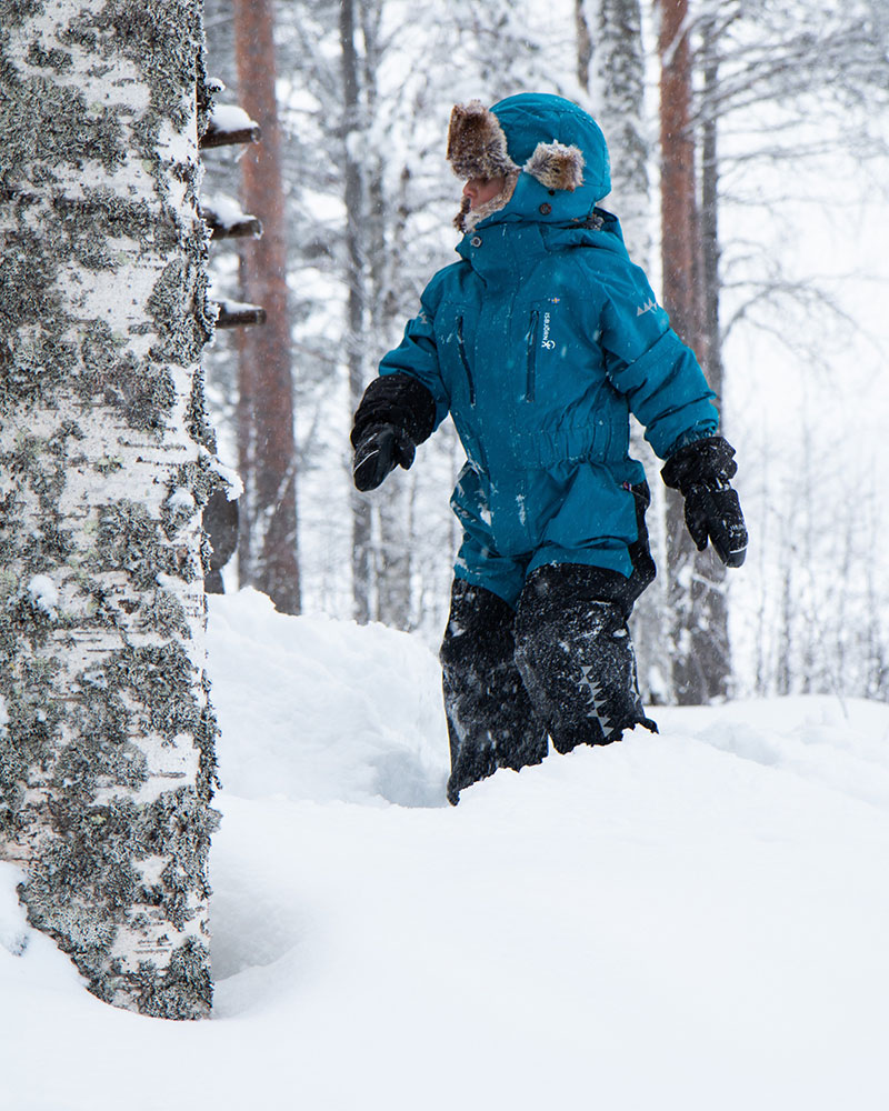 Long lasting and durable Penguin Snowsuit in action 002