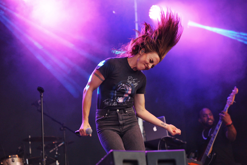 Melanie C in action at Keswick Mountain Festival photo by Dougie Cunningham 002