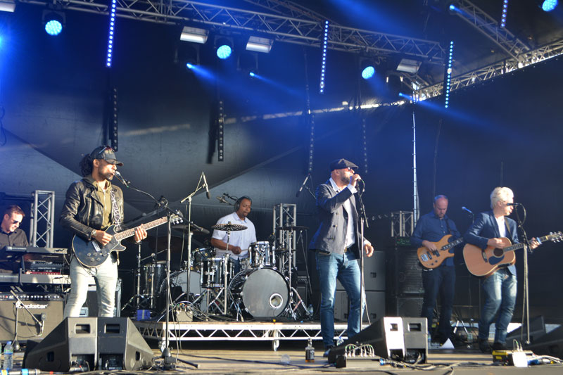 The Christians 1