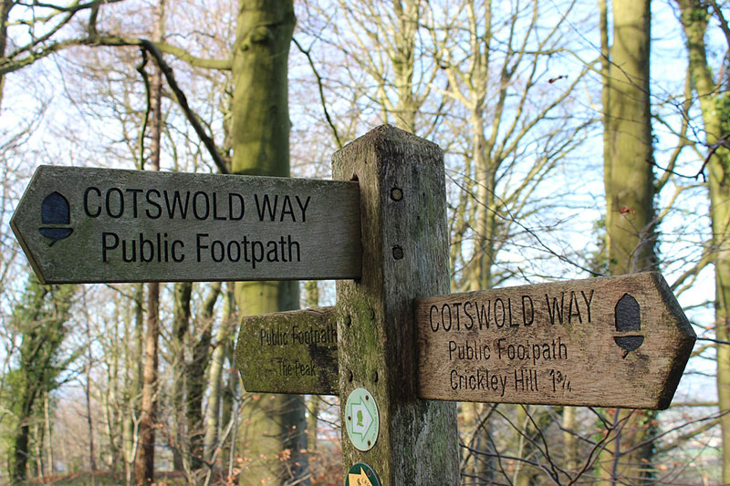 cotswold sign post